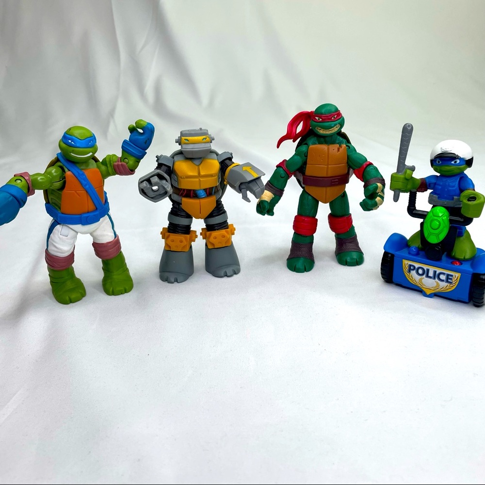 TMNT LOT Of 4 Playmates Teenage Mutant Ninja Turtles Figures Figurines